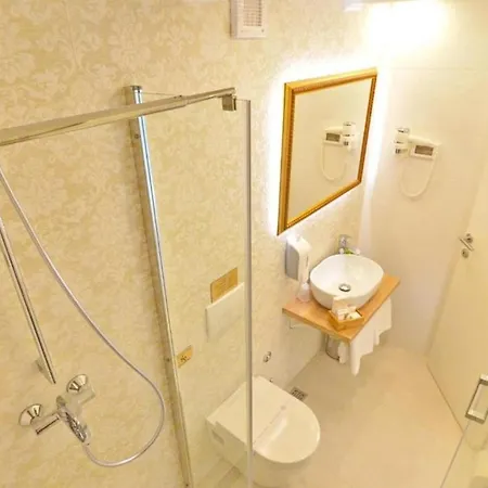 Apartment Ivan - Old Town Apartman *
